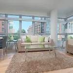 Global Luxury Suites Near Union Station