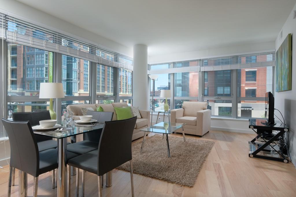 Global Luxury Near Union Station